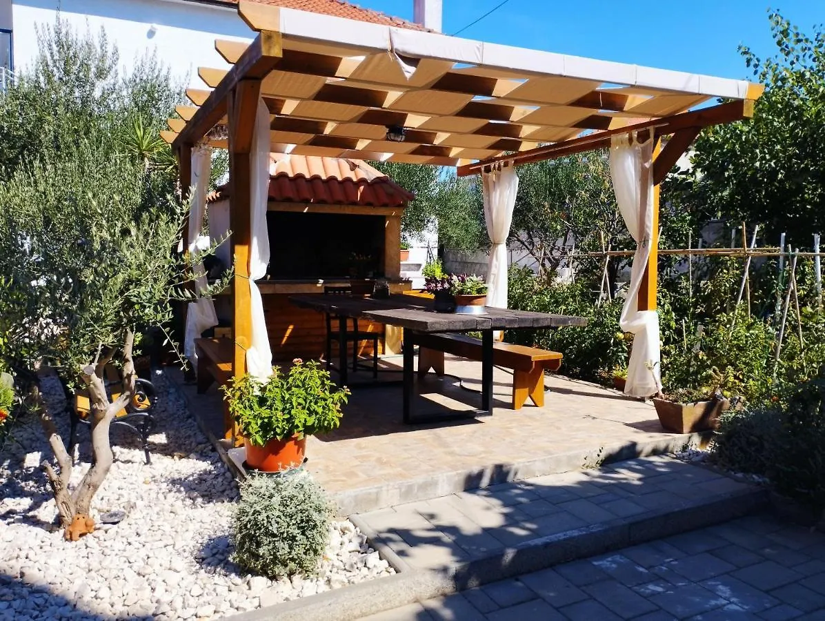 Holiday Apartment Magnolia Zadar Guest house